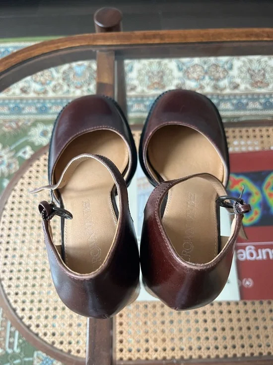 Crown Vintage Burgundy Mary Jane Block Heels - Picture 4 of 4